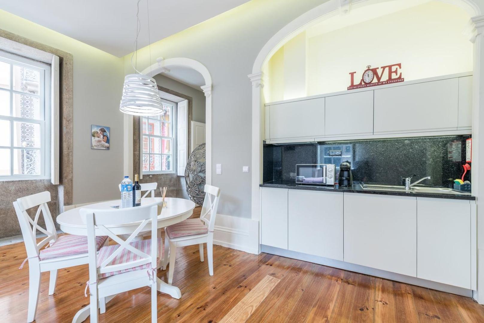 Guestready - Chic Retreat In The Heart Of Porto Apartment ภายนอก รูปภาพ