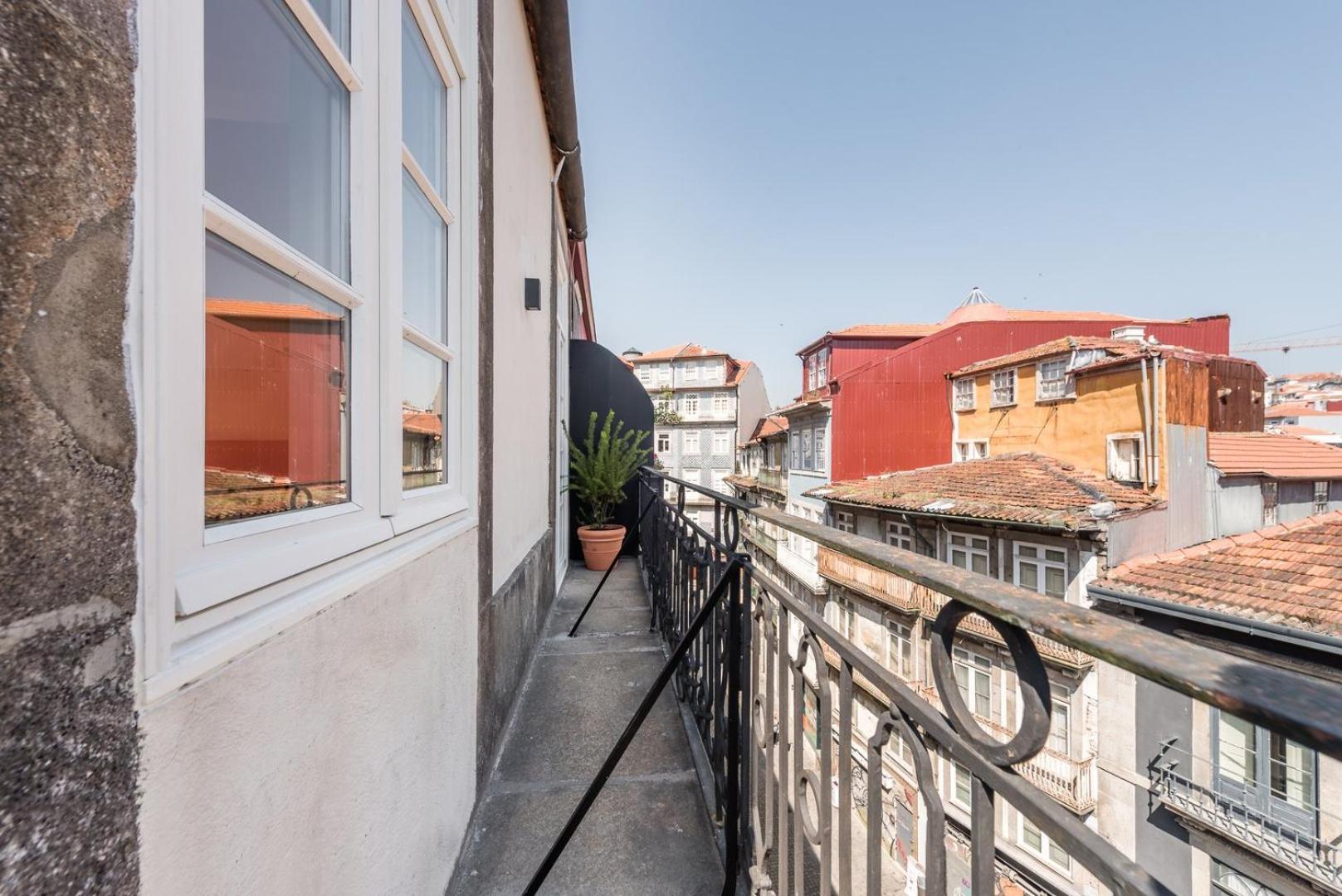 Guestready - Chic Retreat In The Heart Of Porto Apartment ภายนอก รูปภาพ